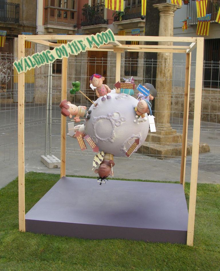 Totfalles: Plaça de la Santa Creu